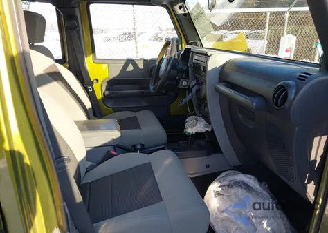 2010 Jeep Wrangler Unlimited Sport z USA, uszkodzony, nr VIN 1J4BA3H16AL230530